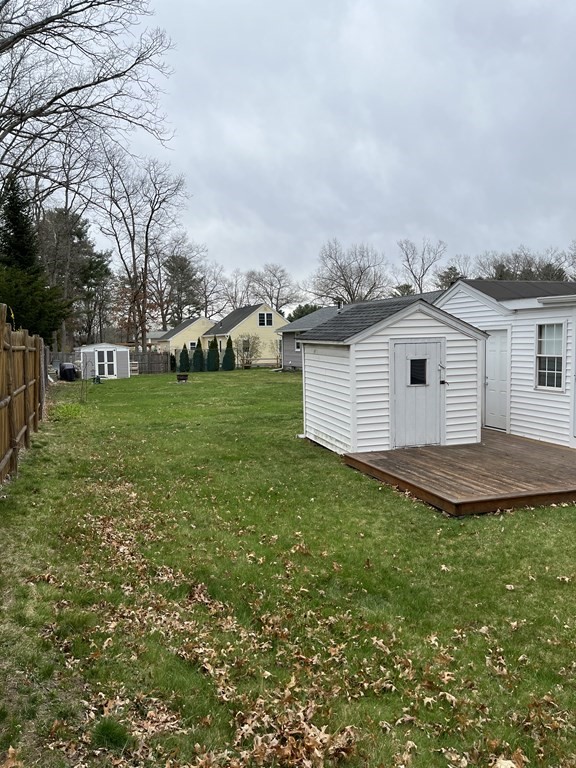 122 Oak Ridge Drive Ayer, MA 01432 - Photo 34 of 38 Gallery Image 34