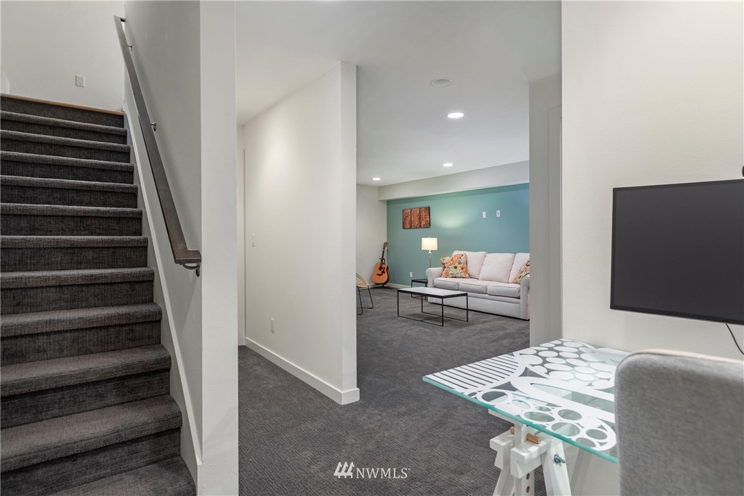 314 North 79th Street Seattle, WA 98103 - Photo 24 of 40 Gallery Image 24