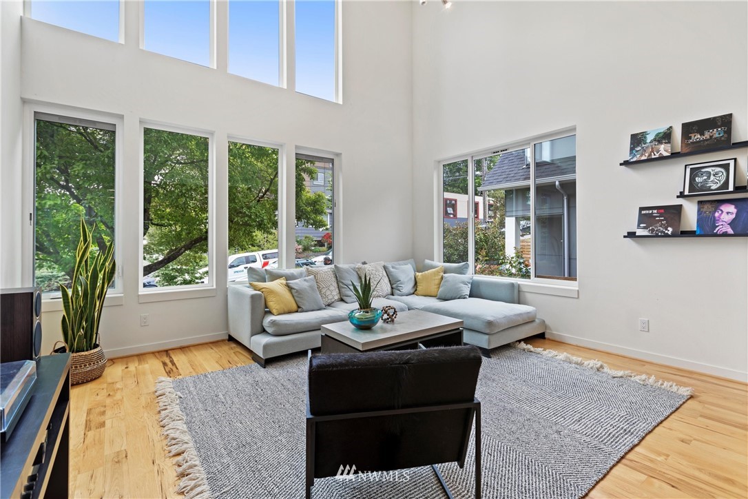 314 North 79th Street Seattle, WA 98103 - Photo 5 of 40 Gallery Image 5