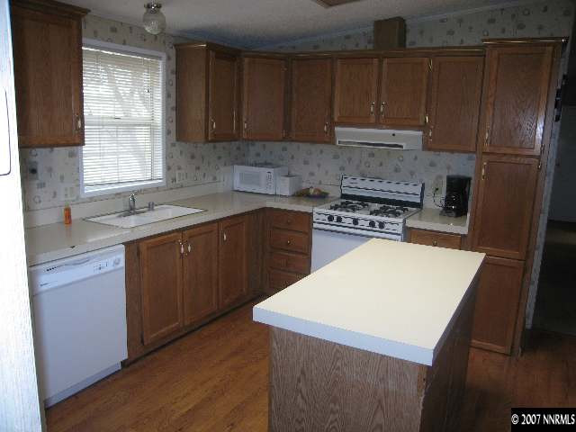 712 Terra Court Reno, NV 89506 - Photo 3 of 9 Photo 3