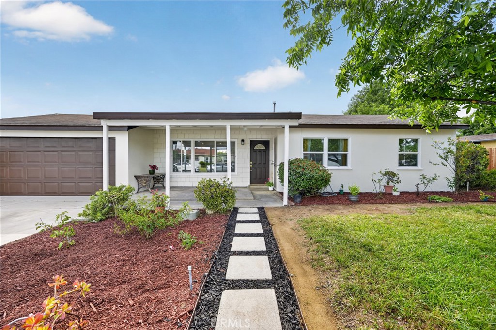 5651 Babb Avenue Riverside, CA 92503 - Photo 2 of 36