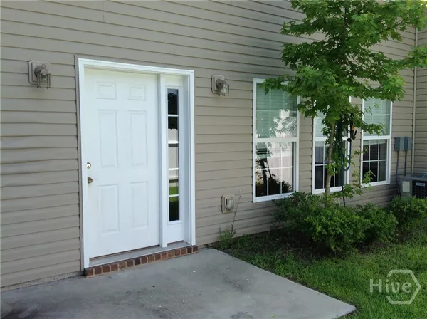 $2,000 | 806 Kendal Court, Savannah, GA 31419