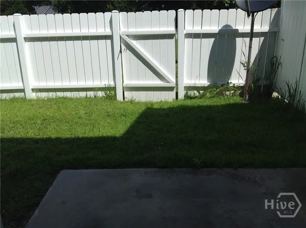 $2,000 | 806 Kendal Court, Savannah, GA 31419