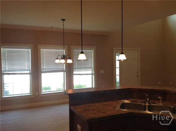 $2,000 | 806 Kendal Court, Savannah, GA 31419