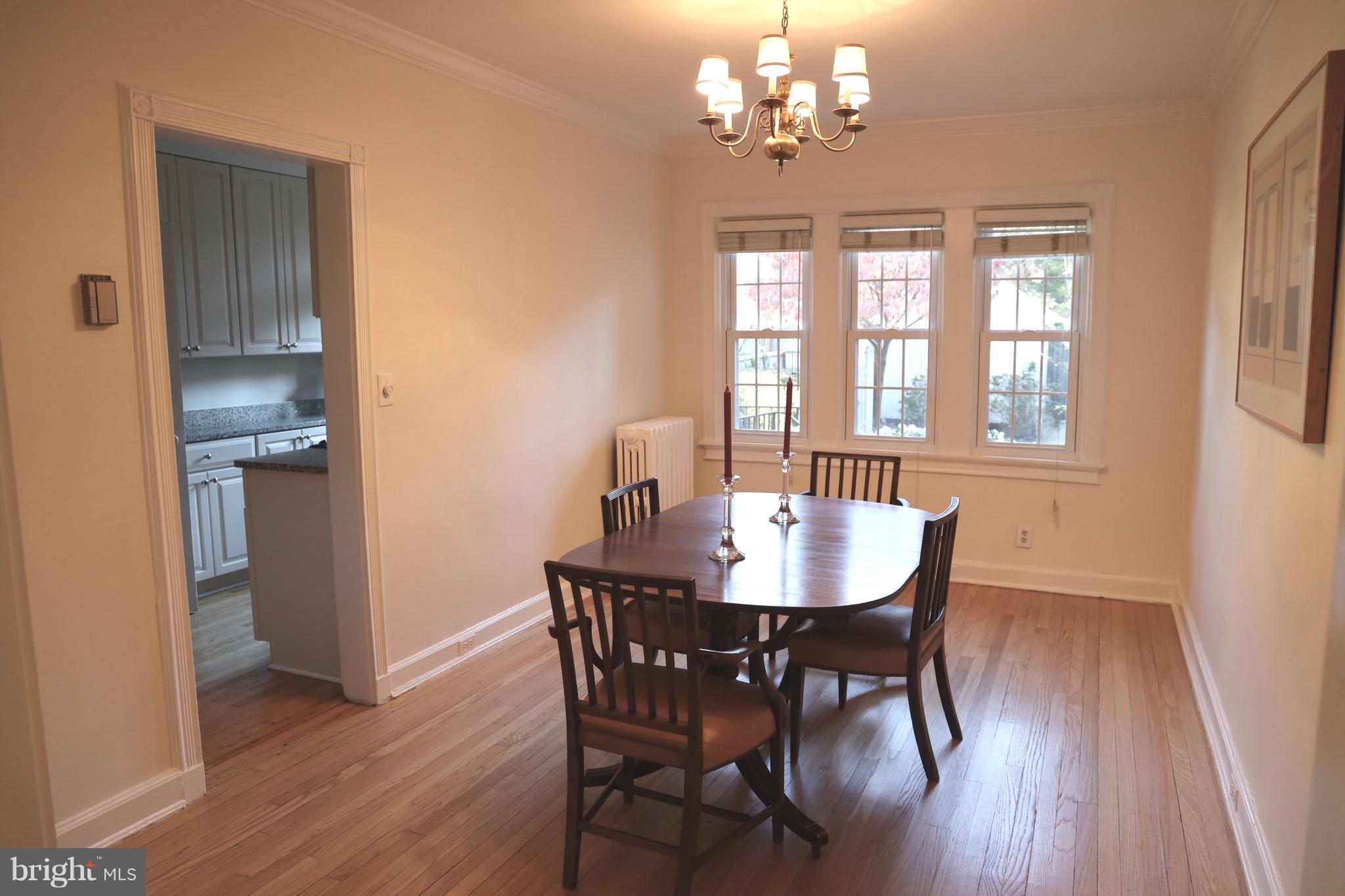 4436 Reservoir Road Northwest Washington, DC 20007 - Photo 8 of 28 Well-lit Dining Room