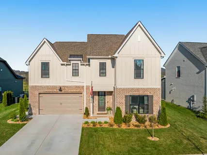 a view of a yard in front of house