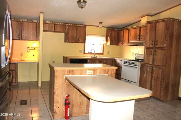 $305,000 | 6217 South Natoma Trail, Hereford, AZ 85615