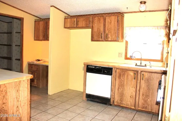 $305,000 | 6217 South Natoma Trail, Hereford, AZ 85615