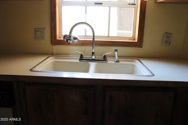 $305,000 | 6217 South Natoma Trail, Hereford, AZ 85615