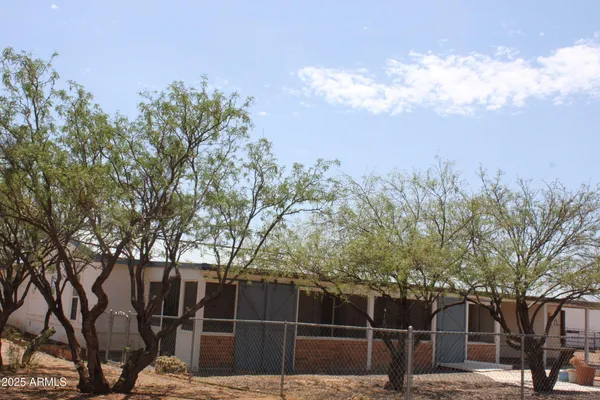 $305,000 | 6217 South Natoma Trail, Hereford, AZ 85615