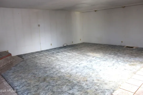 $305,000 | 6217 South Natoma Trail, Hereford, AZ 85615