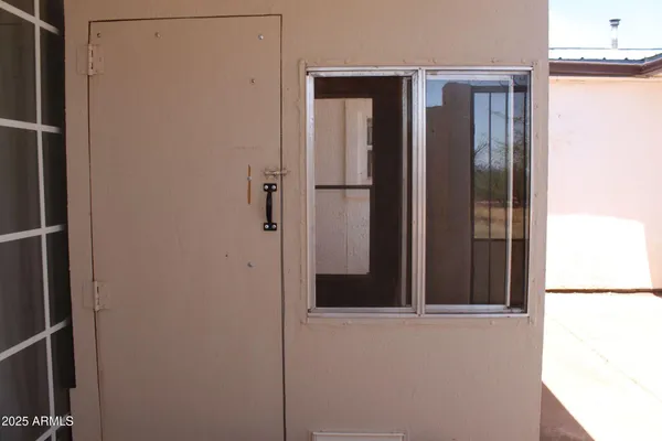 $305,000 | 6217 South Natoma Trail, Hereford, AZ 85615