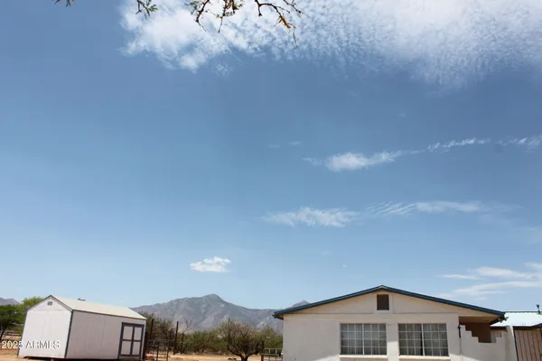 $305,000 | 6217 South Natoma Trail, Hereford, AZ 85615