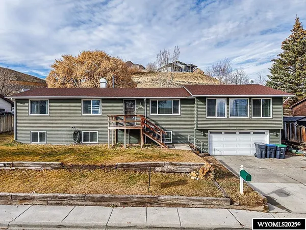 $399,000 | 1225 Apache Avenue, Green River, WY 82935