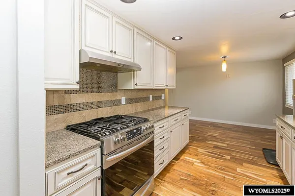 $399,000 | 1225 Apache Avenue, Green River, WY 82935