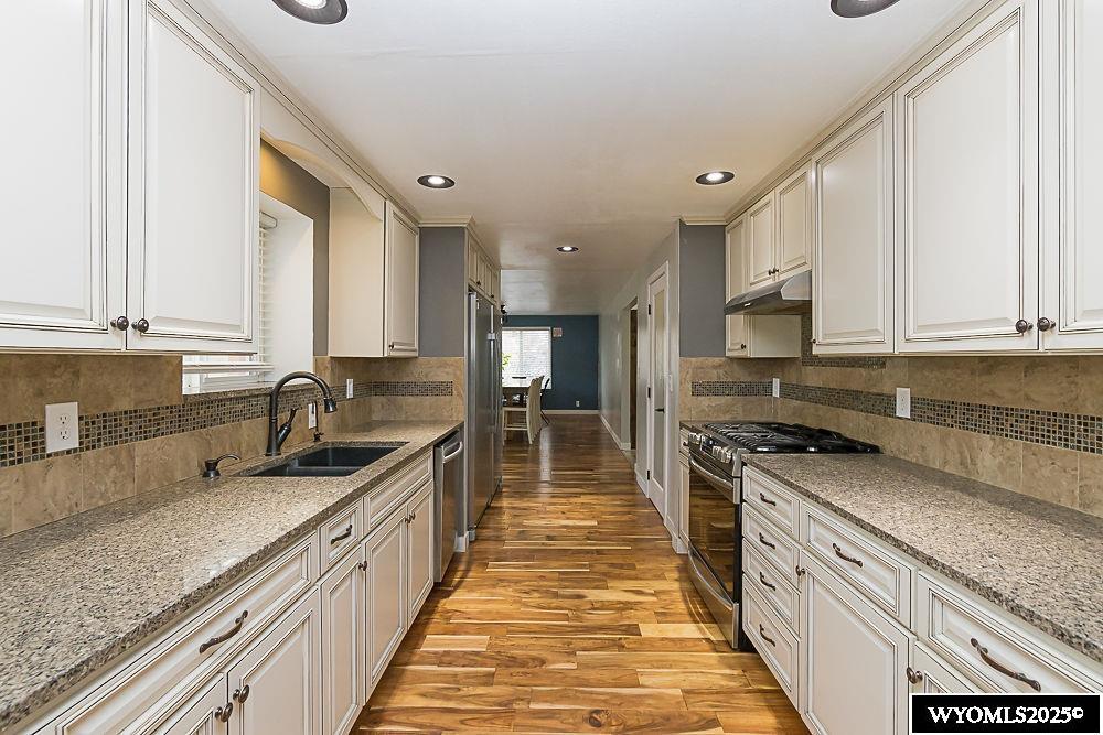 1225 Apache Avenue Green River, WY 82935 - Photo 20 of 42