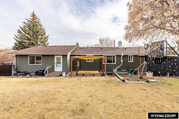 $399,000 | 1225 Apache Avenue, Green River, WY 82935