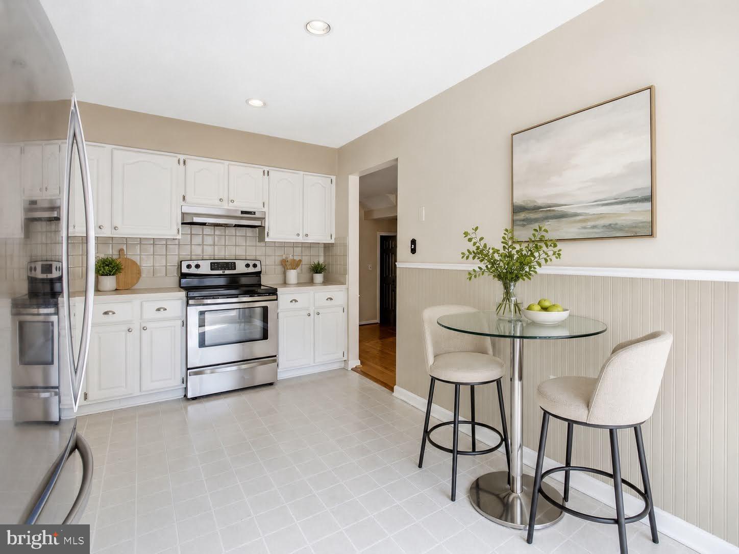 8111 Squirrel Run Road Springfield, VA 22152 - Photo 5 of 82 Gallery Image 5