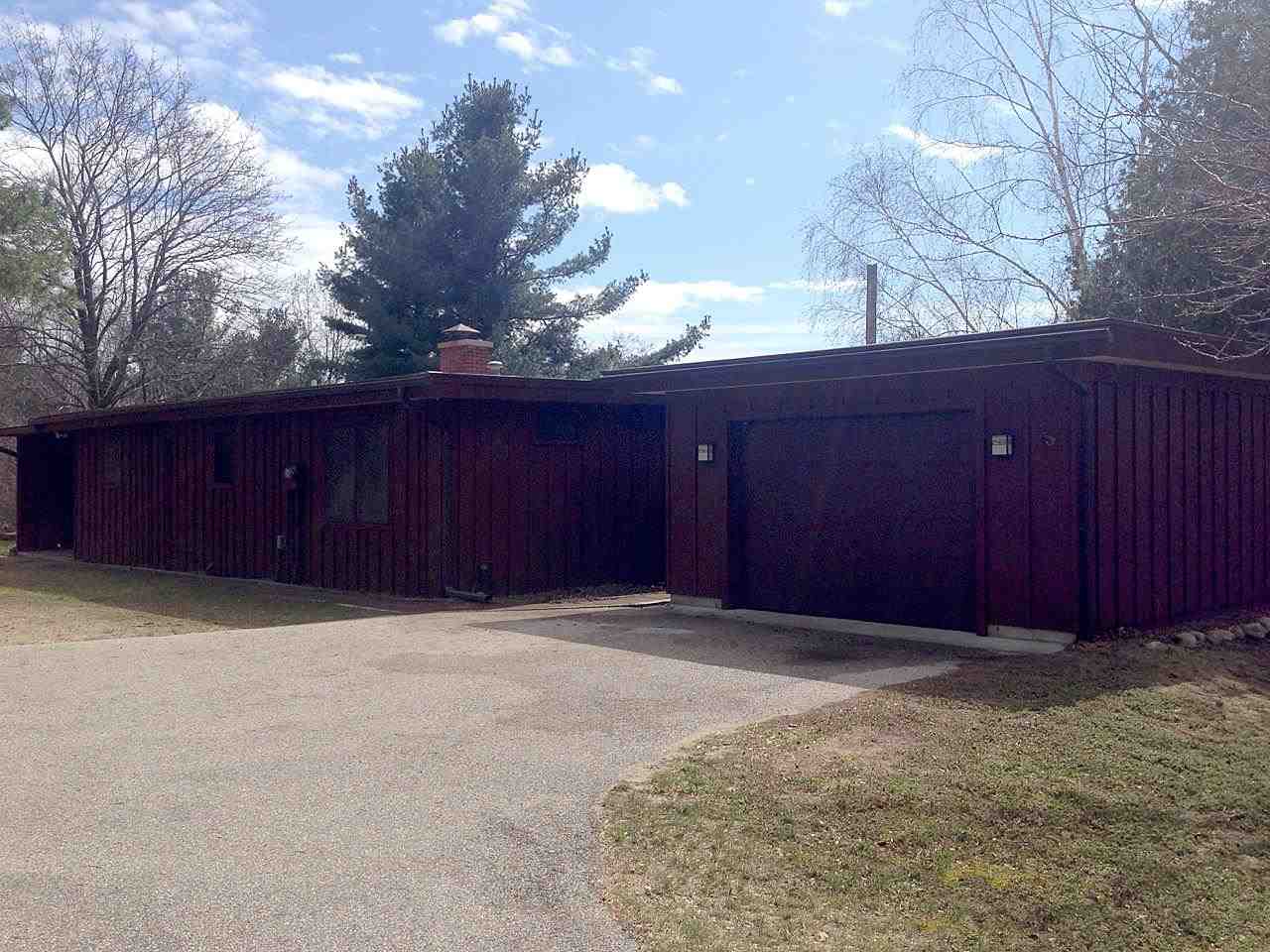 845 Edenhill Road Beulah, MI 49617 - Photo 2 of 42 1782641-1.JPG