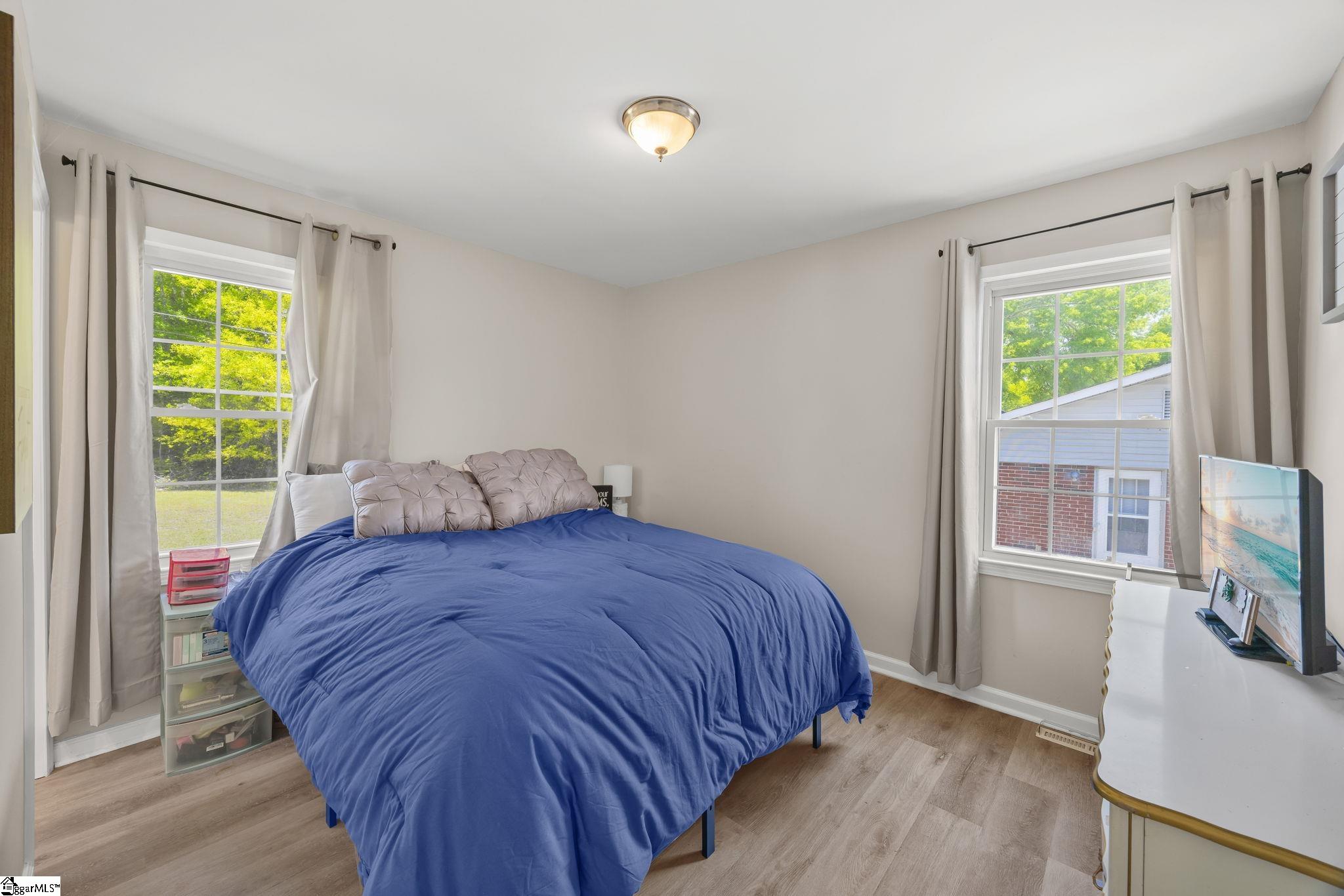 309 East Hampton Avenue Honea Path, SC 29654 - Photo 17 of 24