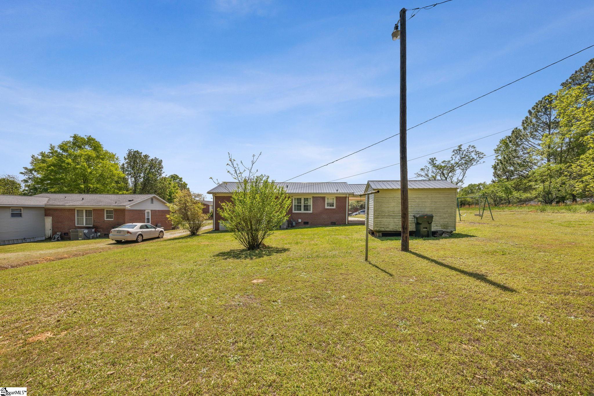 309 East Hampton Avenue Honea Path, SC 29654 - Photo 23 of 24