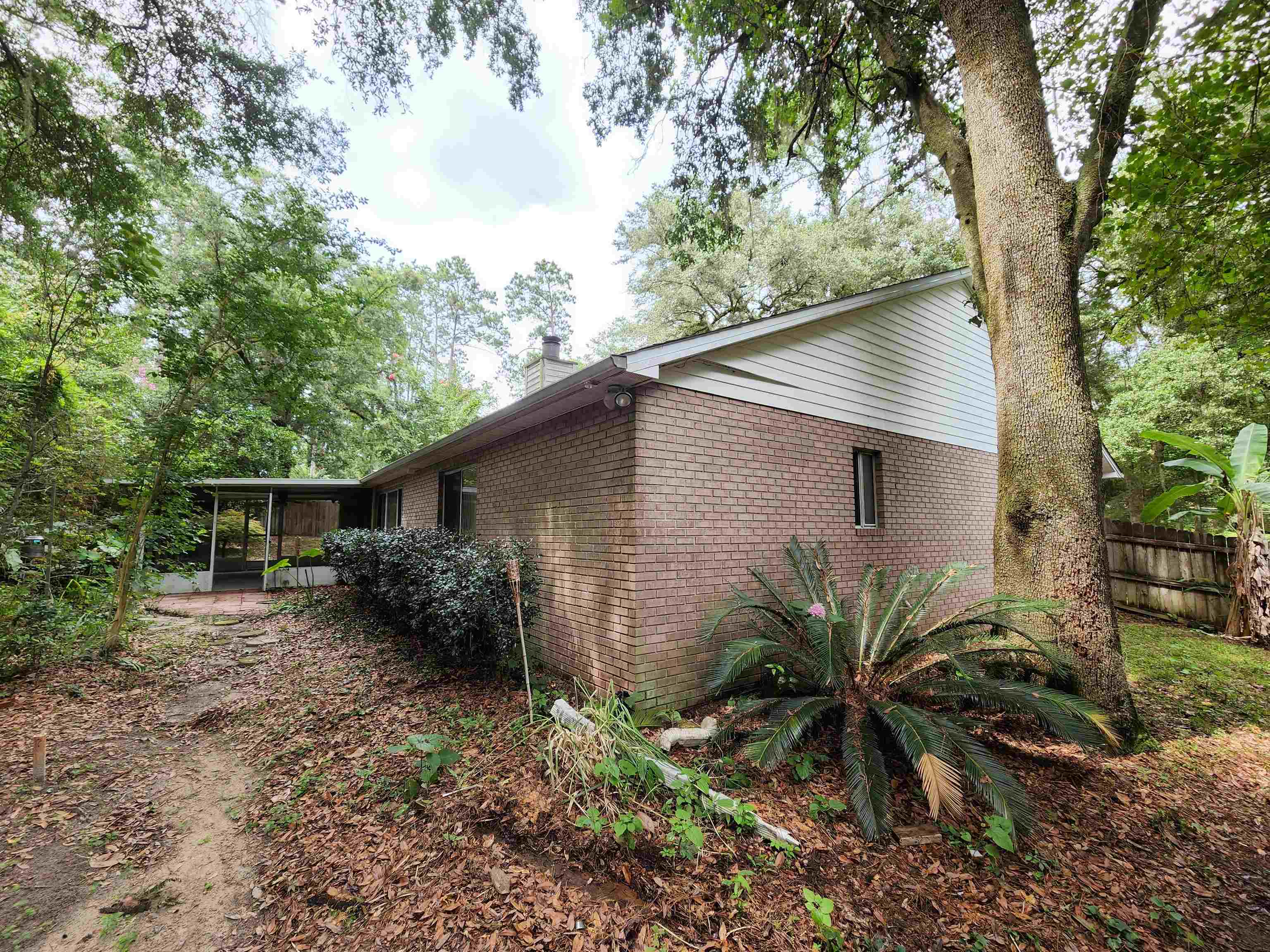 2110 High Road Tallahassee, FL 32303 - Photo 3 of 36