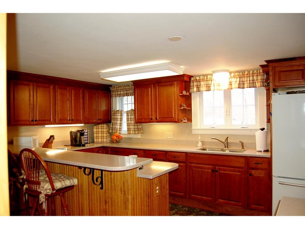 297 Meriden Road Lebanon, NH 03766 - Photo 4 of 17