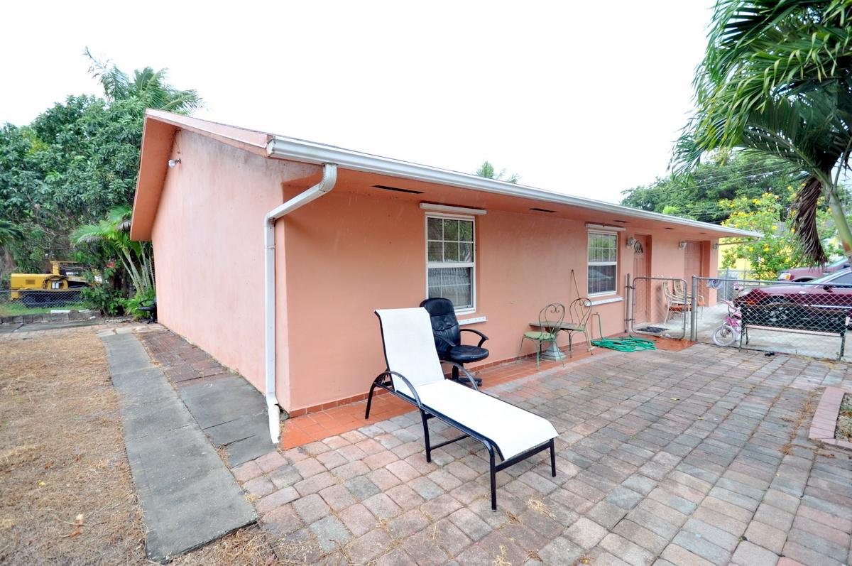2386 East Dolphin Ridge Road West Palm Beach, FL 33406 - Photo 2 of 17 Front Exterior 3
