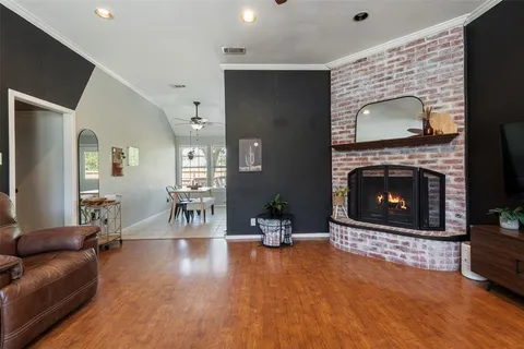 $314,999 | 304 West Windsor Drive, Denton, TX 76207