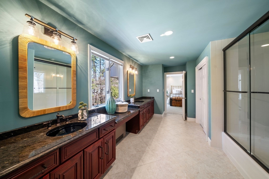 286 Mayflower Circle Hanover, MA 02339 - Photo 30 of 42