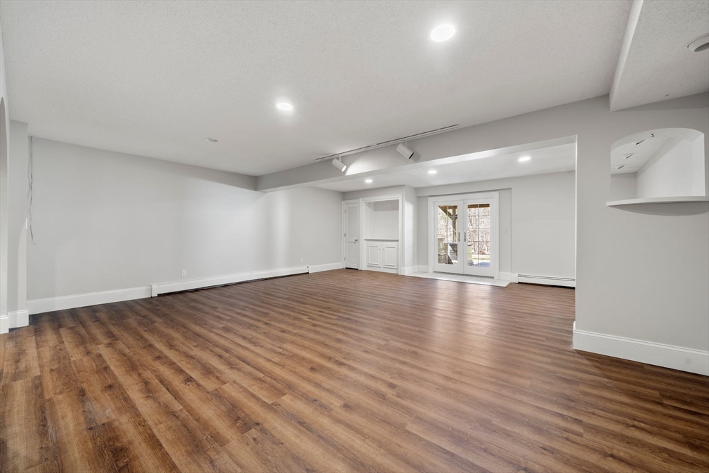 286 Mayflower Circle Hanover, MA 02339 - Photo 35 of 42