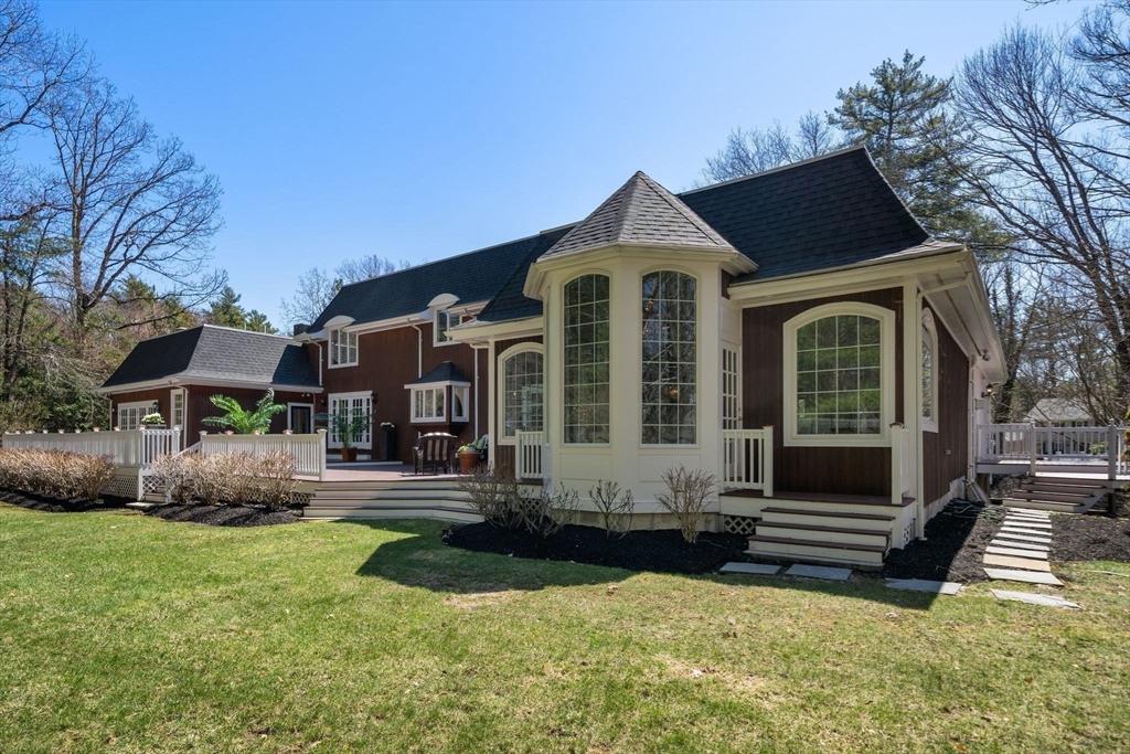 286 Mayflower Circle Hanover, MA 02339 - Photo 38 of 42
