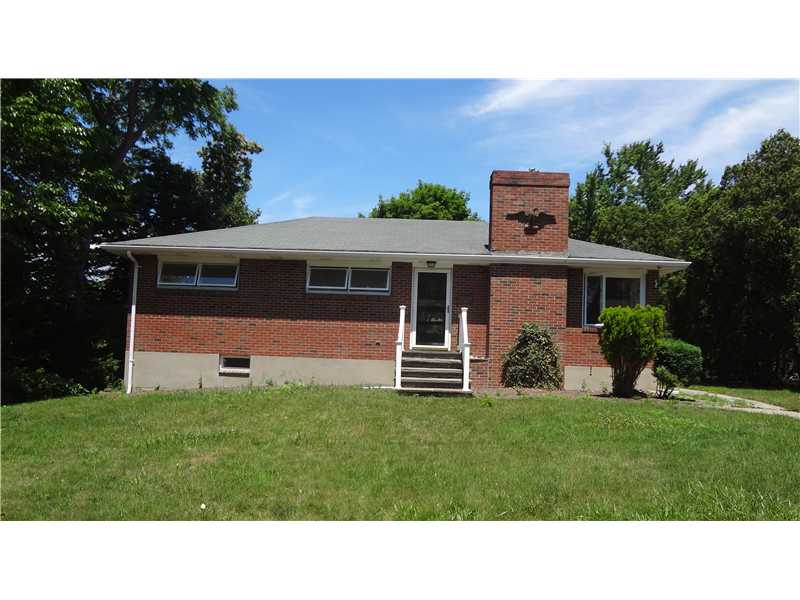 32 Ann Street Westerly, RI 02891 - Photo 1 of 14 Exterior Front.
