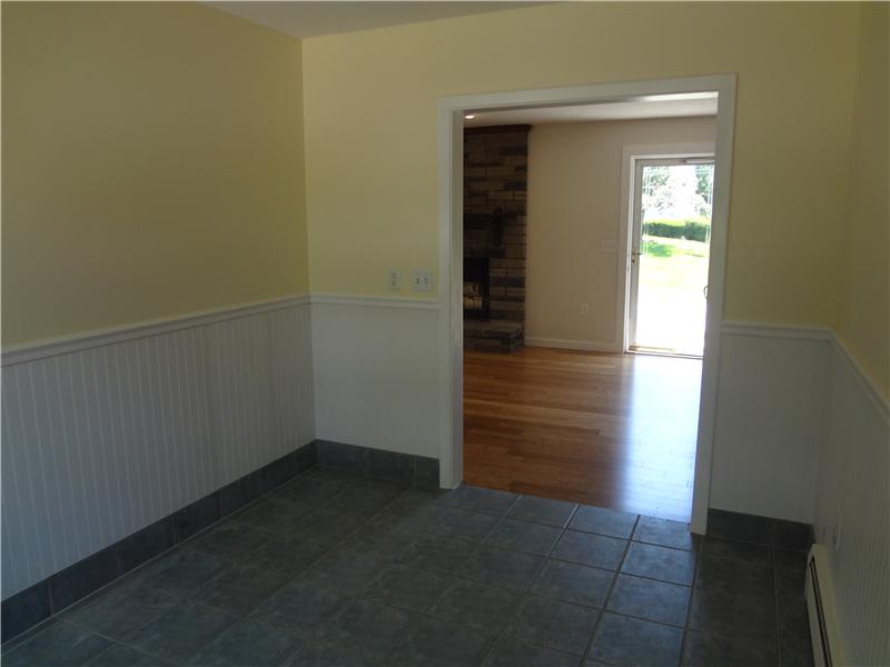 32 Ann Street Westerly, RI 02891 - Photo 5 of 14 Dining Area.