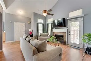 $2,100 | 6419 Valleybrooke Court, Arlington, TX 76001