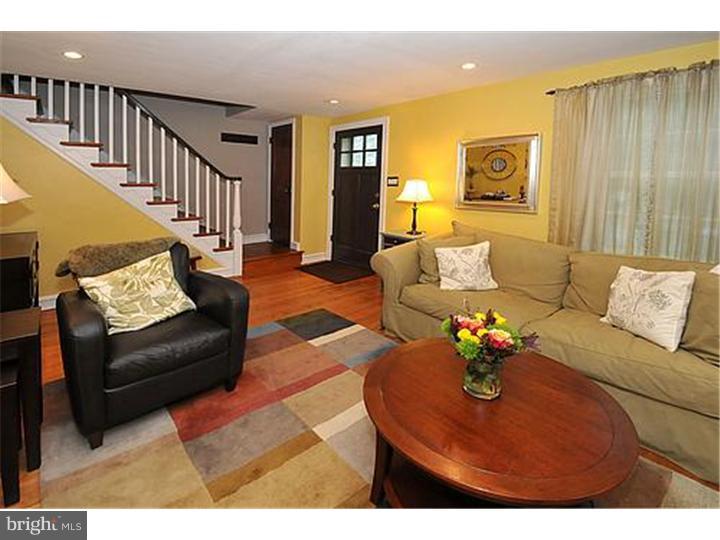 2738 Jenkintown Road Glenside, PA 19038 - Photo 15 of 19 Living Room