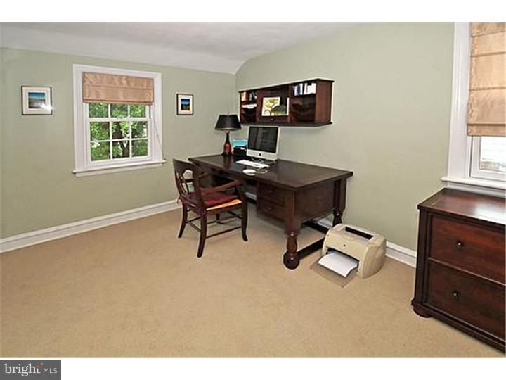 2738 Jenkintown Road Glenside, PA 19038 - Photo 6 of 19 Bedroom