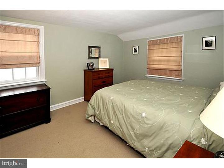 2738 Jenkintown Road Glenside, PA 19038 - Photo 7 of 19 Bedroom