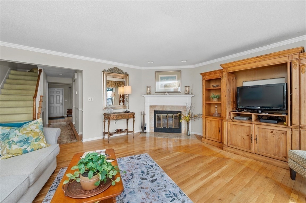 18 Breakwater Drive, Unit 18 Chelsea, MA 02150 - Photo 2 of 41
