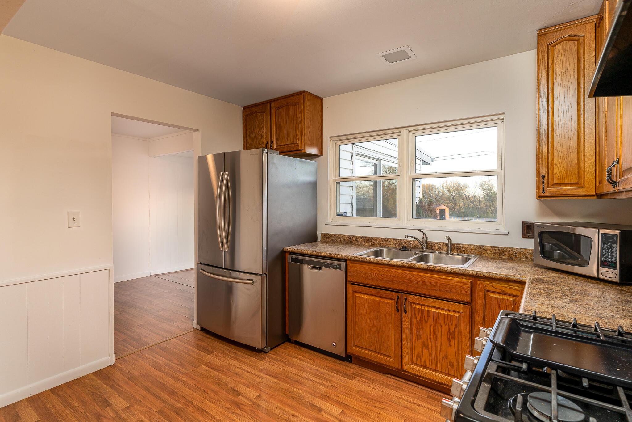 5286 Edgeview Road Columbus, OH 43207 - Photo 11 of 25 DE9A4116-A7F9-4343-ACFF-FC0BE63A8EEB