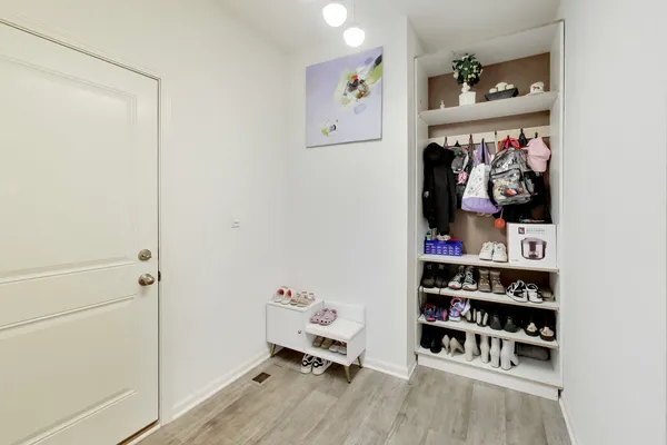 $465,000 | 1566 Dublin Drive, Pingree Grove, IL 60140