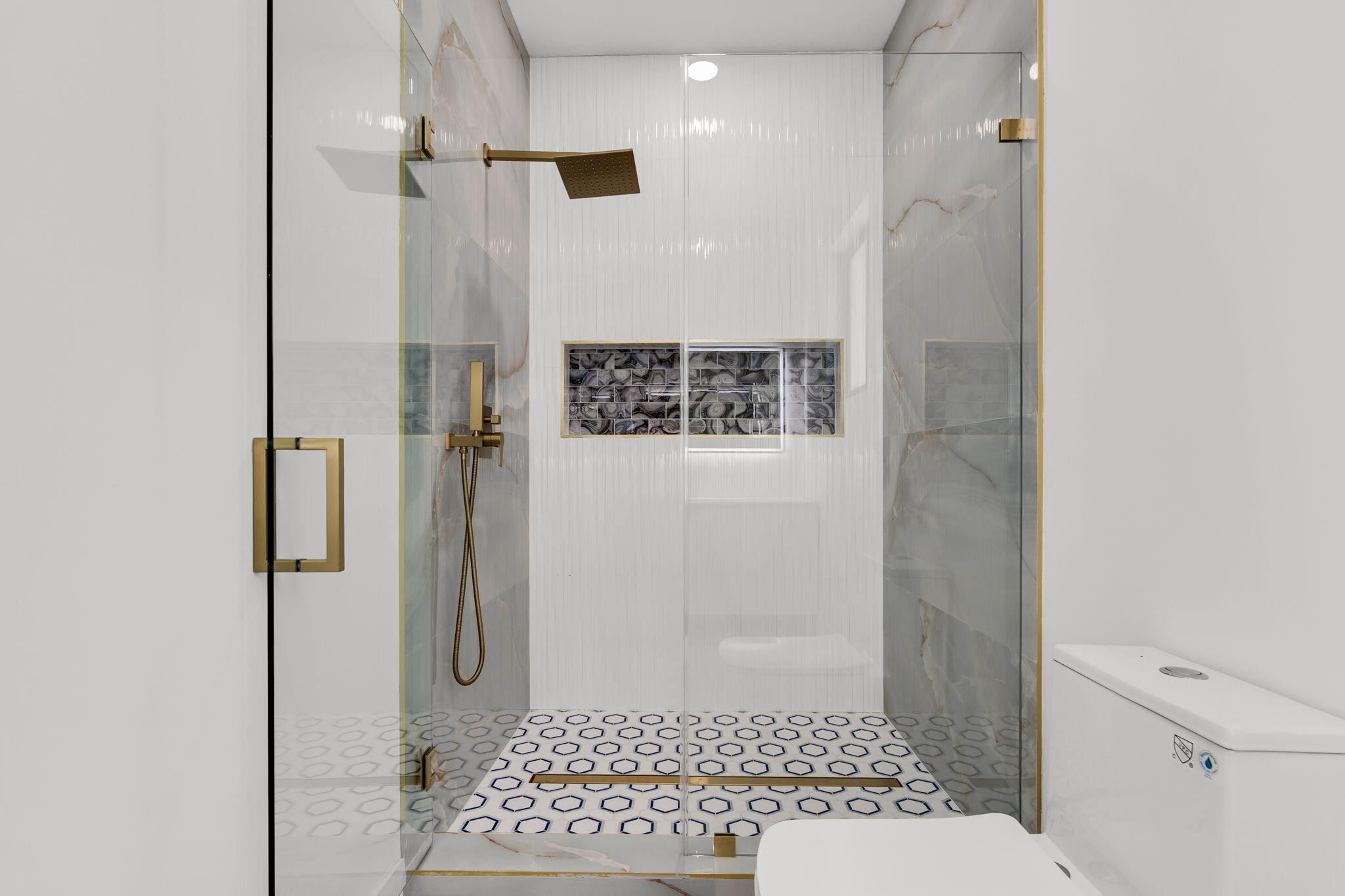 50 Transylvania Avenue Key Largo, FL 33037 - Photo 44 of 59 a bathroom with a shower