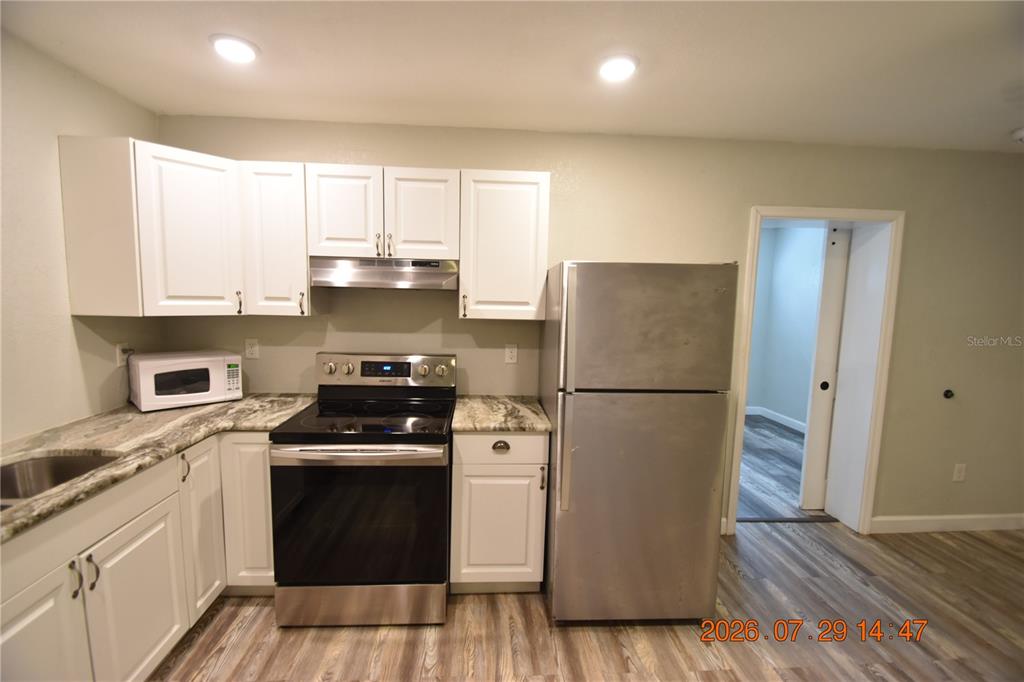 419 Stremma Road Largo, FL 33770 - Photo 7 of 24 Gallery Image 7