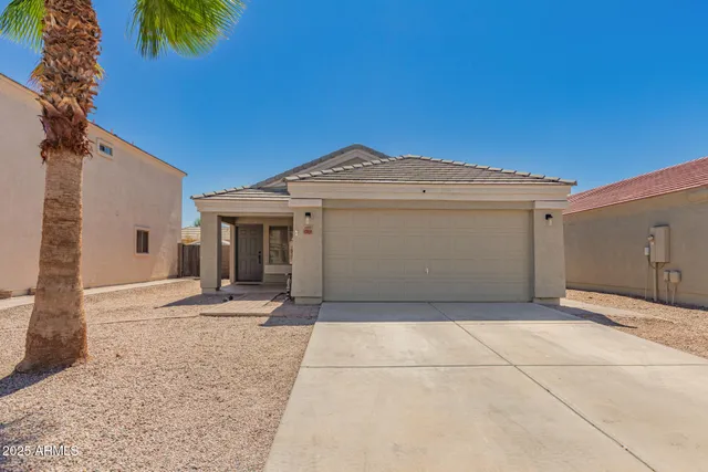 $299,900 | 43999 West Magnolia Road, Maricopa, AZ 85138