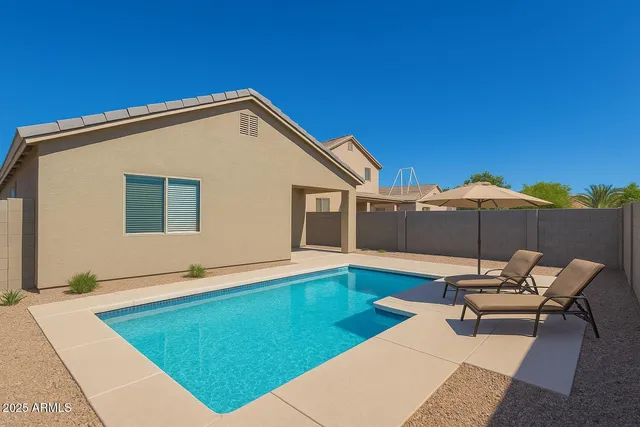 $299,900 | 43999 West Magnolia Road, Maricopa, AZ 85138
