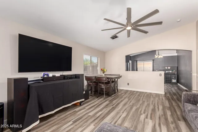 $299,900 | 43999 West Magnolia Road, Maricopa, AZ 85138