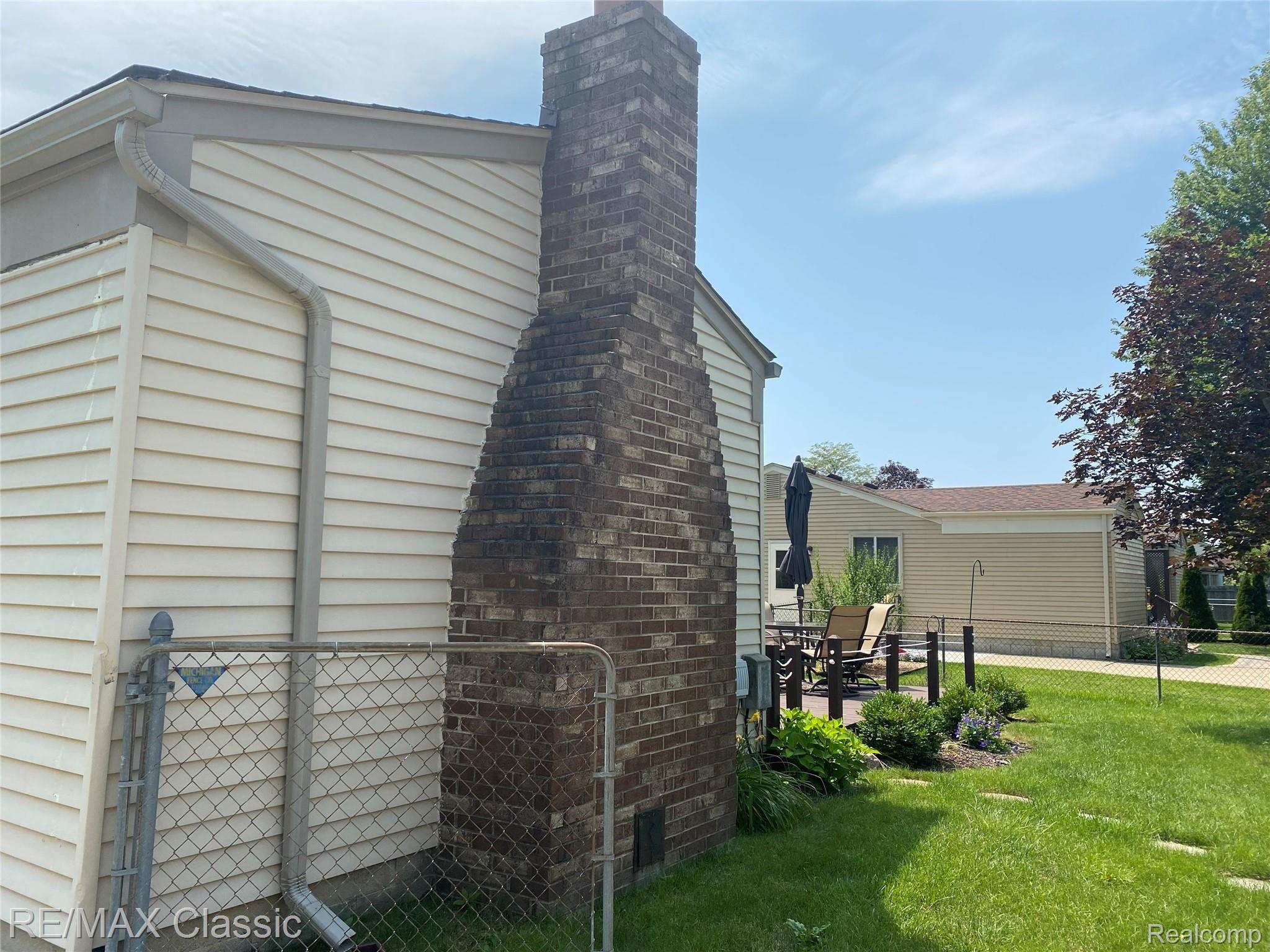 44026 Proctor Road Canton, MI 48188 - Photo 42 of 49 Y - Entance to Fenced Yard.jpeg