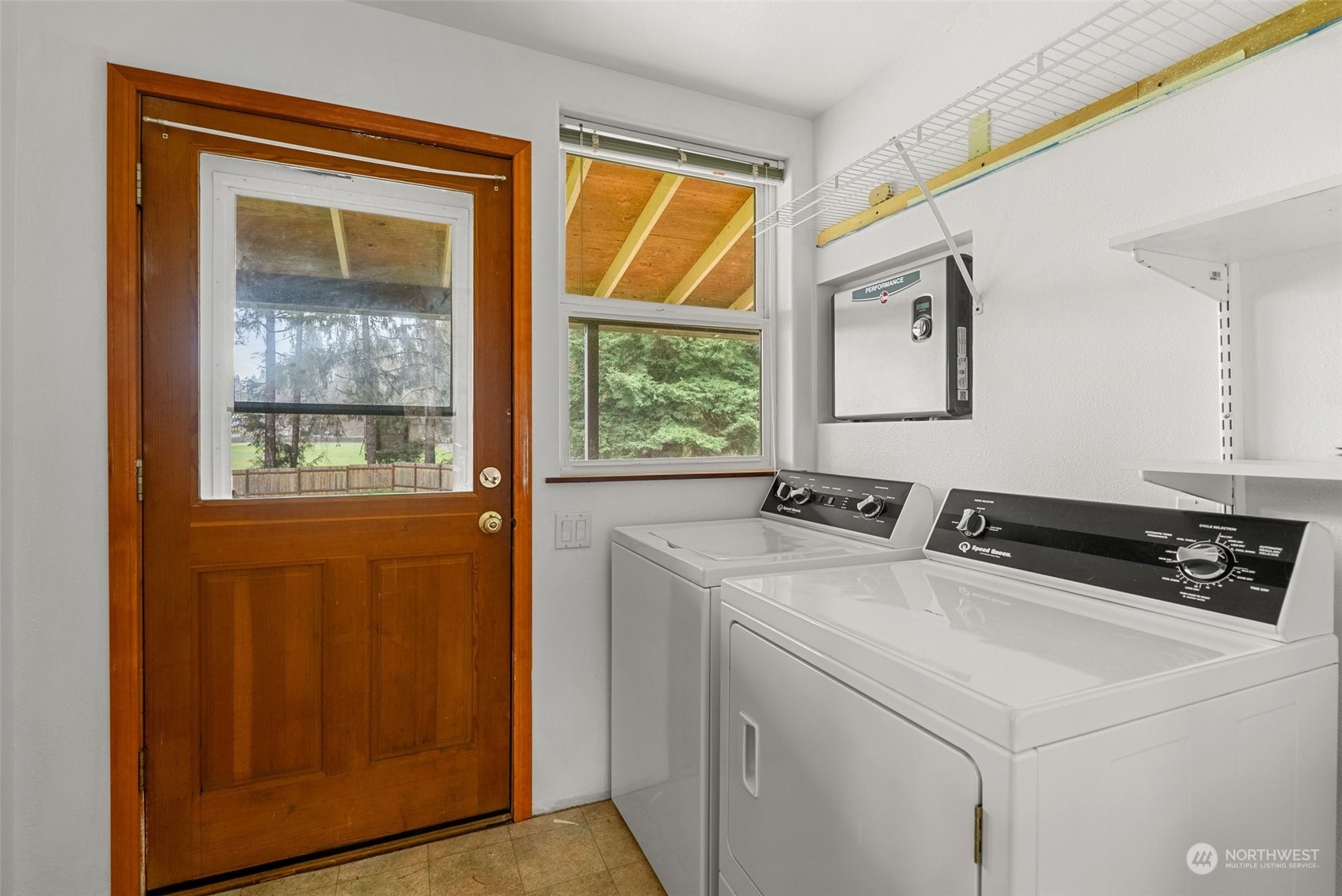 17 Maple Leaf Street Raymond, WA 98577 - Photo 20 of 27 a utility room with dryer and washer