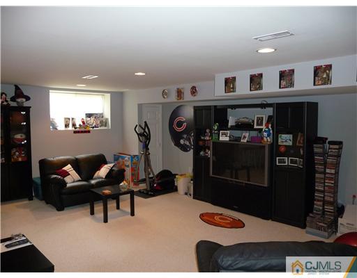 3 Rondell Lane Old Bridge, NJ 08879 - Photo 10 of 10 Gallery Image 10