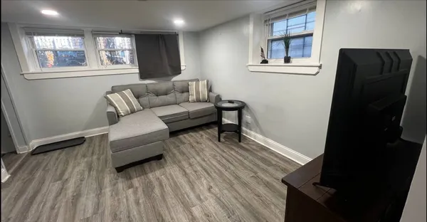 $1,495 | 2424 West Charleston Street, Unit G, Chicago, IL 60647
